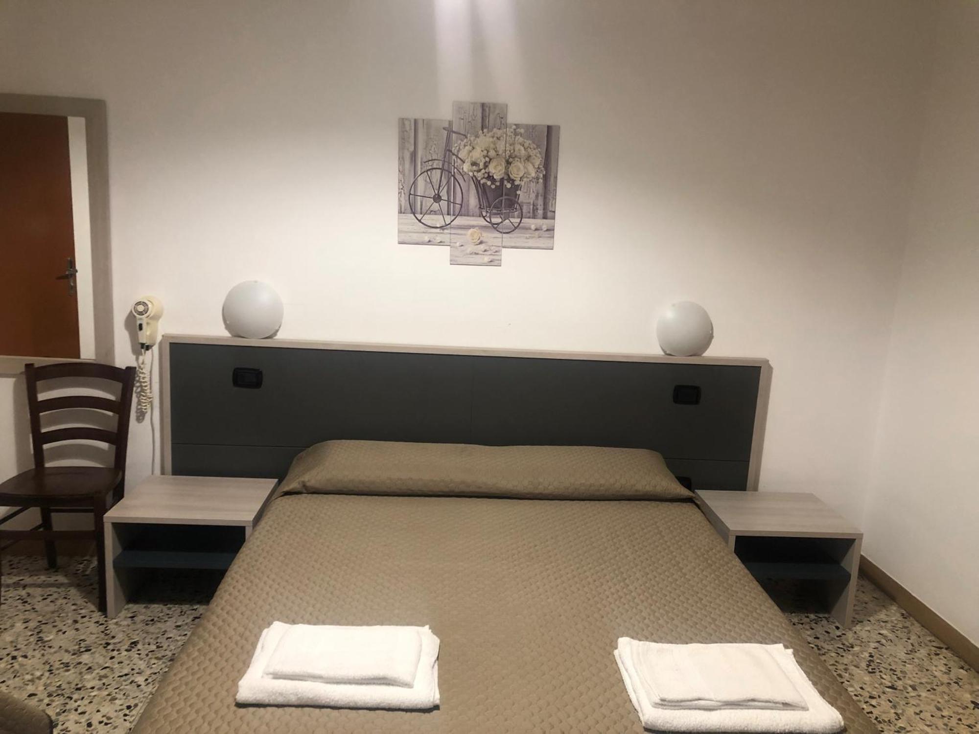 La Voglia Hotel Villanova sull'Arda Екстериор снимка